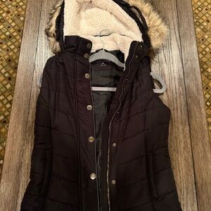 Black Quilted Hooded Vest with Faux Fur Trim
